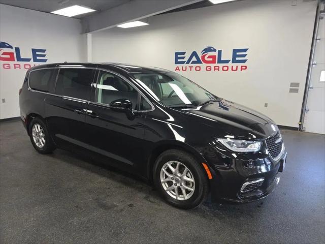 2024 Chrysler Pacifica Touring L for sale in Eagle River, WI