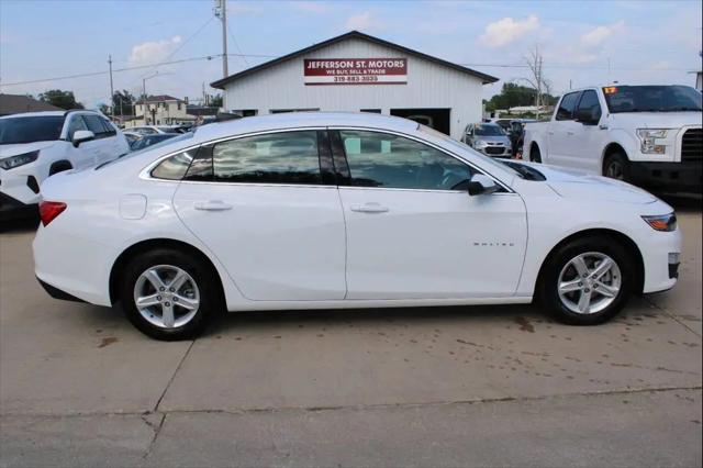 2024 Chevrolet Malibu FWD 1FL for sale in Waterloo, IA