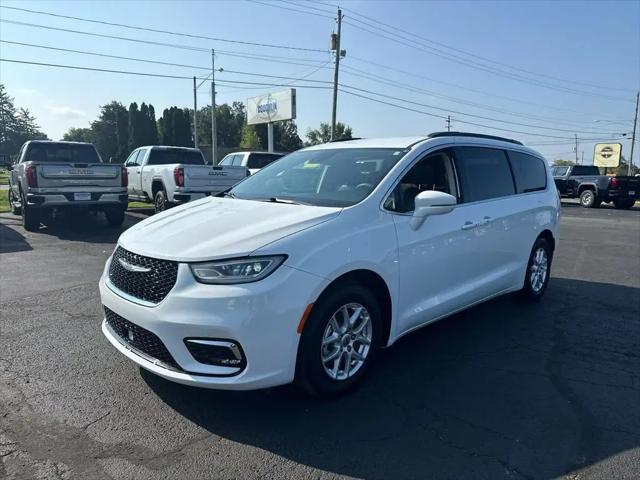 2022 Chrysler Pacifica Touring L for sale near London, OH