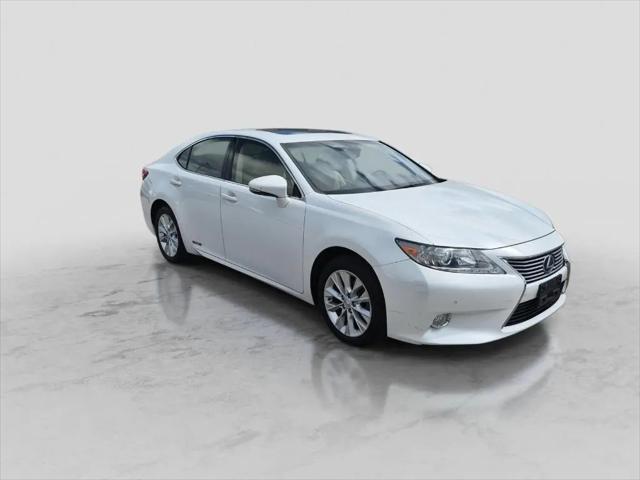 2013 Lexus ES 300h Base for sale in Waterford, MI