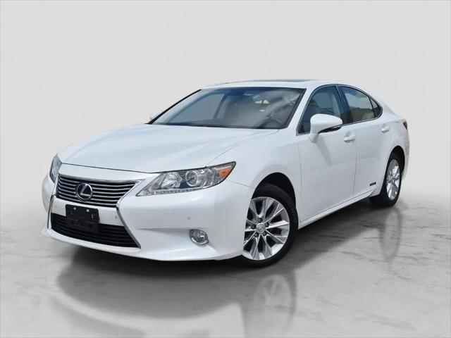 2013 Lexus ES 300h Base for sale in Waterford, MI