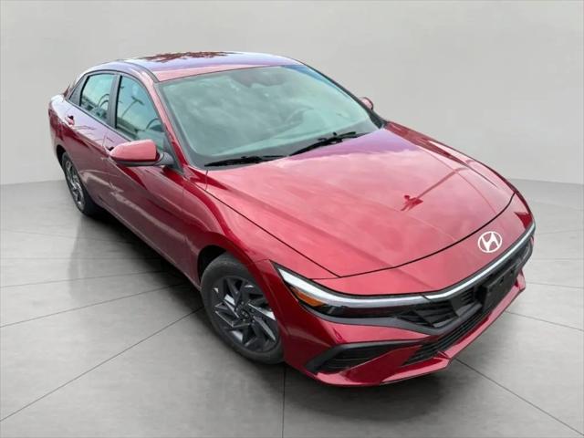 2024 Hyundai Elantra Hybrid Blue for sale in Appleton, WI