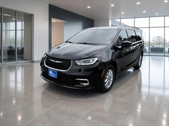 2025 Chrysler Pacifica Select for sale in Williston, VT