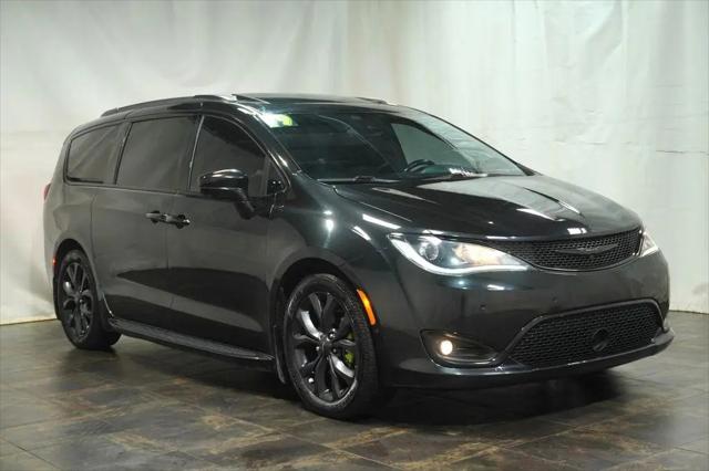 2019 Chrysler Pacifica 35th Anniversary Touring L Plus for sale in Boardman, OH