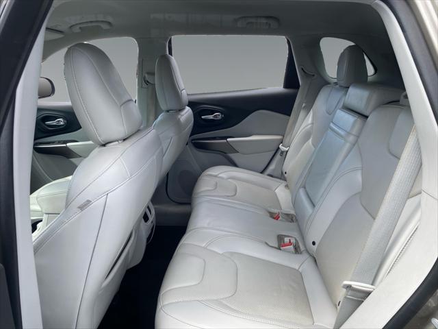 2019 Jeep Cherokee Limited FWD