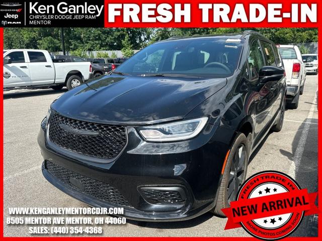 2024 Chrysler Pacifica Limited AWD