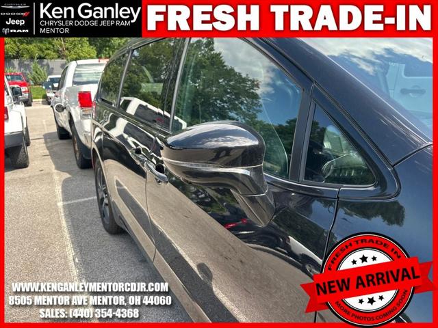 2024 Chrysler Pacifica Limited AWD