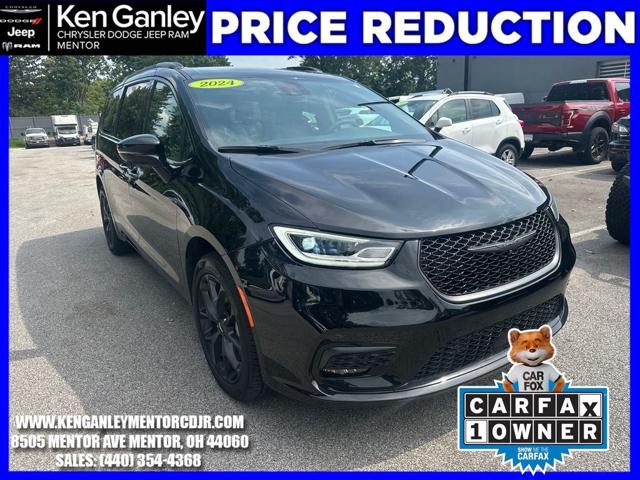 2024 Chrysler Pacifica Limited AWD for sale in Mentor, OH
