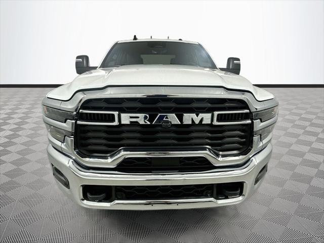 2025 RAM 2500 Big Horn Crew Cab 4x4 64 Box 2025 RAM 2500 Big Horn Crew Cab 4x4 64 Box