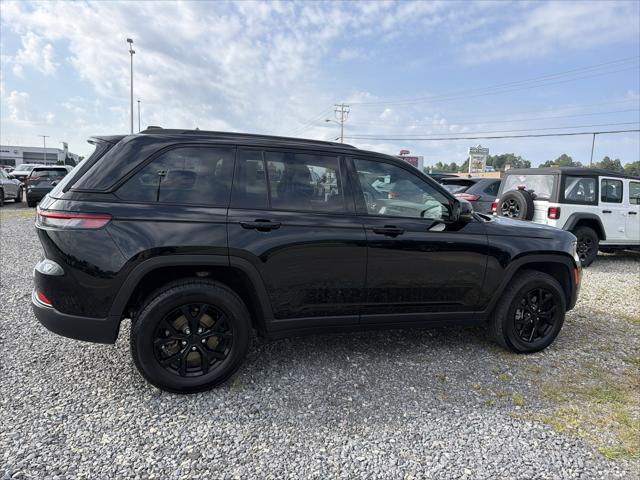 2025 Jeep Grand Cherokee Altitude 4x4 2025 Jeep Grand Cherokee Altitude 4x4