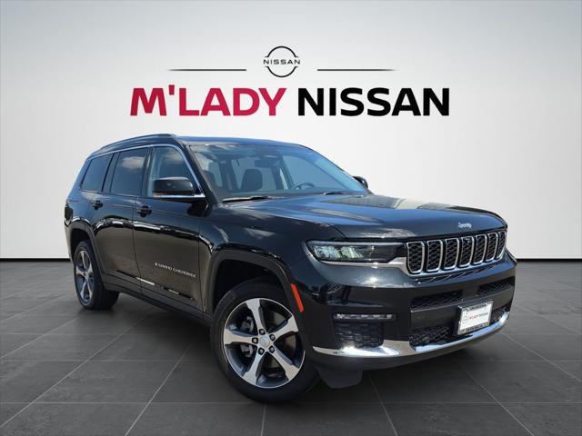 2023 Jeep Grand Cherokee L Limited 4x4 for sale in Crystal Lake, IL
