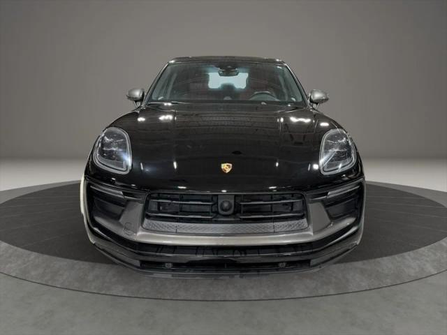 2023 Porsche Macan T