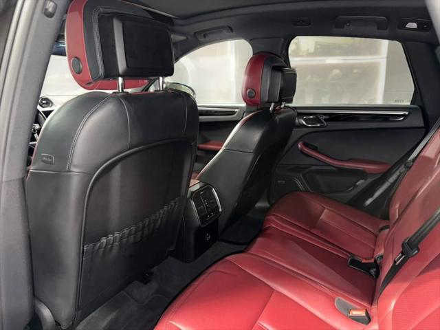 2023 Porsche Macan T