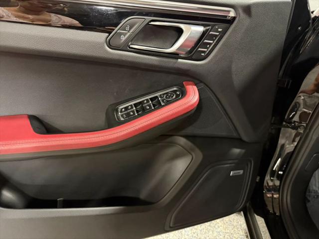 2023 Porsche Macan T