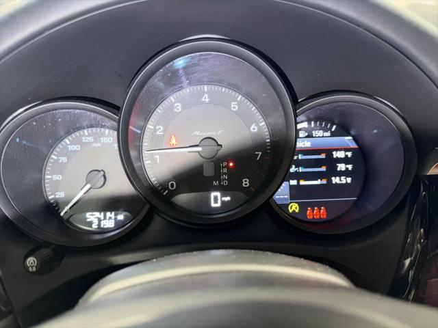 2023 Porsche Macan T