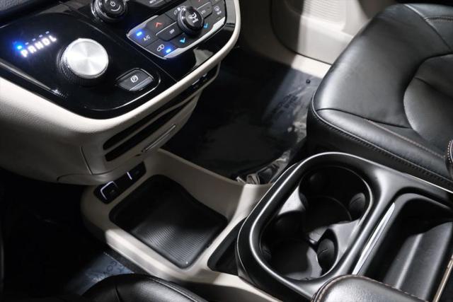 2020 Chrysler Pacifica Touring L