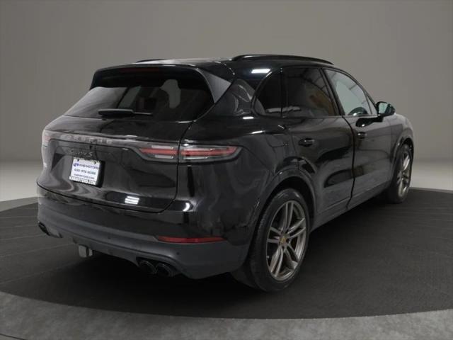 2023 Porsche Cayenne S Platinum Edition