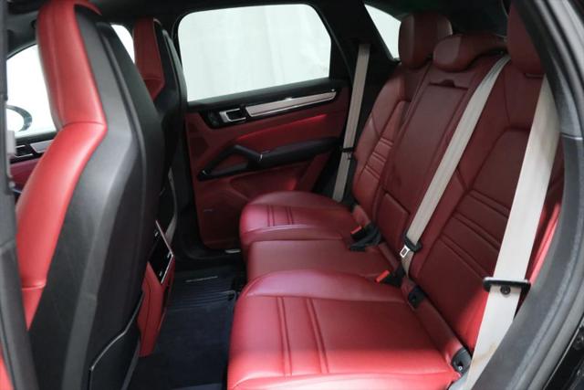2023 Porsche Cayenne S Platinum Edition