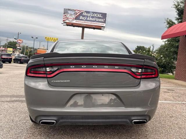 2017 Dodge Charger SE RWD