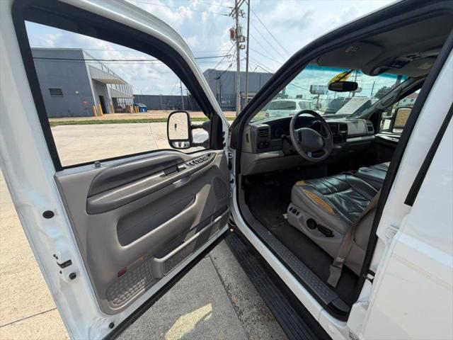2000 Ford Excursion XLT