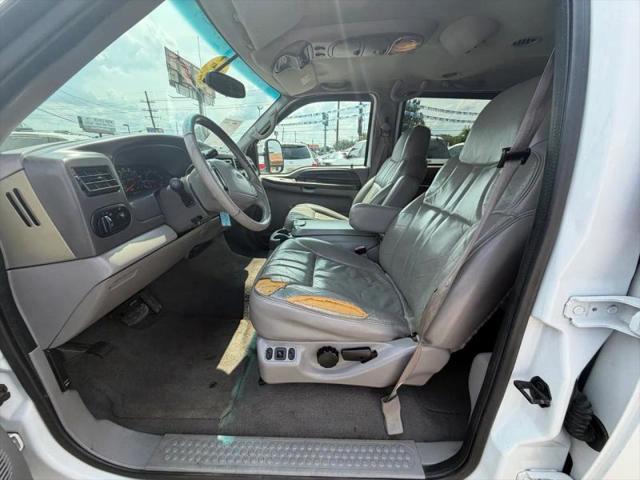 2000 Ford Excursion XLT