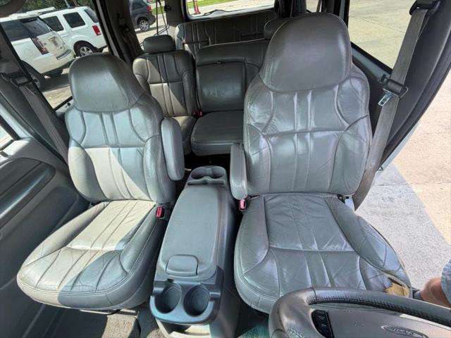 2000 Ford Excursion XLT