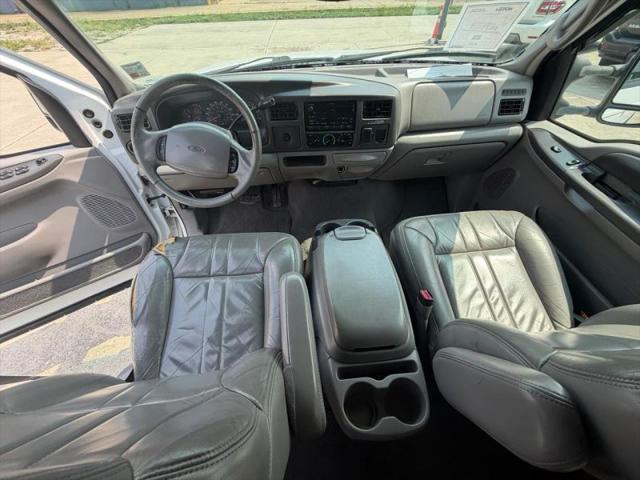 2000 Ford Excursion XLT