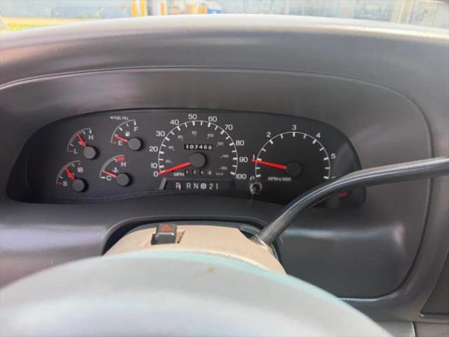 2000 Ford Excursion XLT