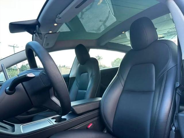 2021 Tesla Model 3 Standard Range Plus Rear-Wheel Drive