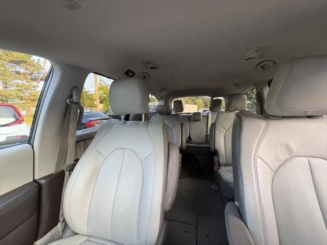 2017 Chrysler Pacifica Touring-L Plus