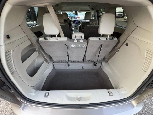 2017 Chrysler Pacifica Touring-L Plus
