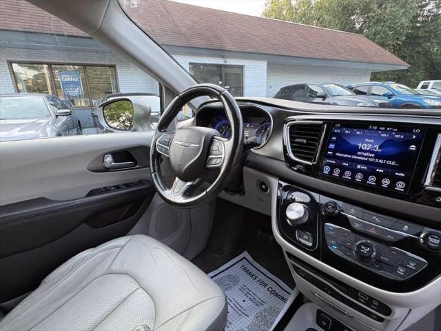 2017 Chrysler Pacifica Touring-L Plus