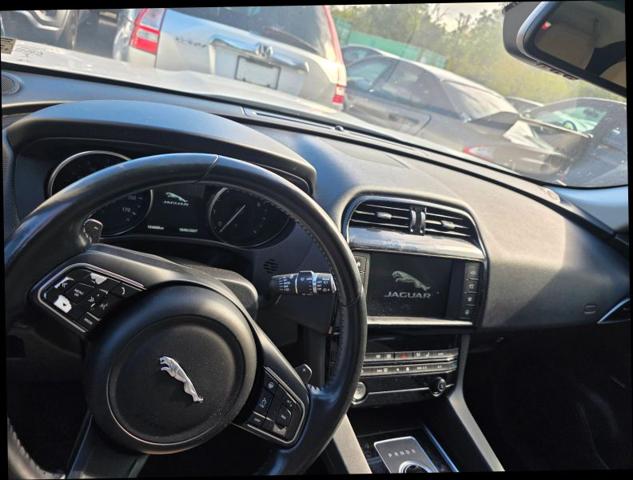 2017 Jaguar F-PACE 35t Premium