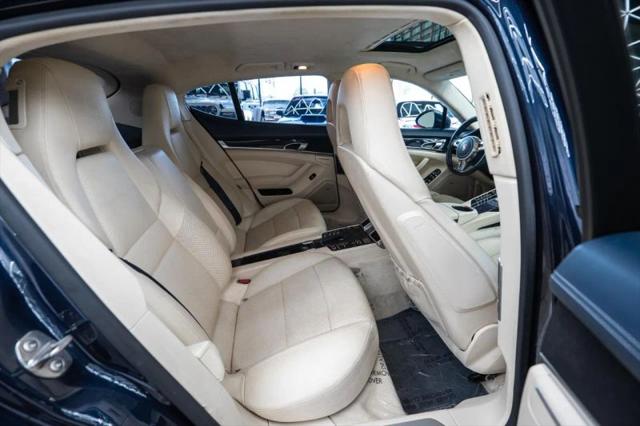 2013 Porsche Panamera GTS