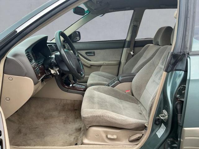 2000 Subaru Outback Base