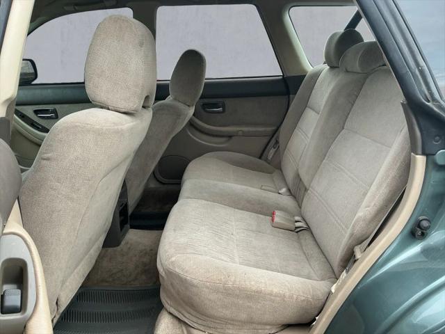 2000 Subaru Outback Base