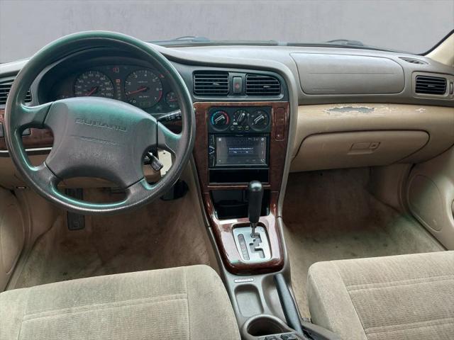 2000 Subaru Outback Base