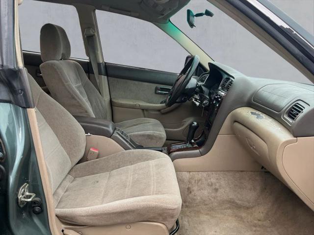 2000 Subaru Outback Base
