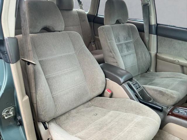 2000 Subaru Outback Base