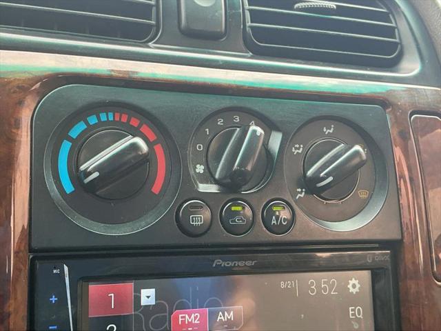 2000 Subaru Outback Base