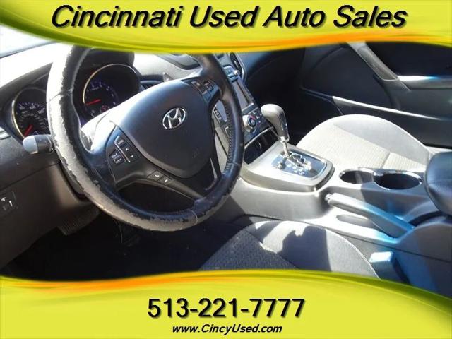 2011 Hyundai Genesis Coupe 2.0T Premium