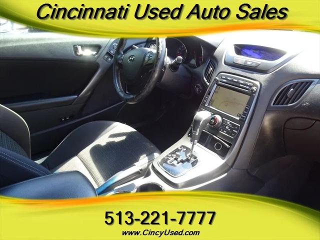 2011 Hyundai Genesis Coupe 2.0T Premium