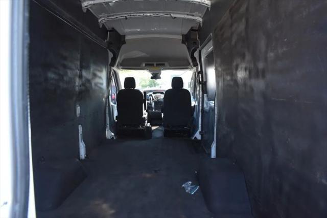 2015 Ford Transit Extended Length w/Sliding Side Door w/10360-lb GVWR
