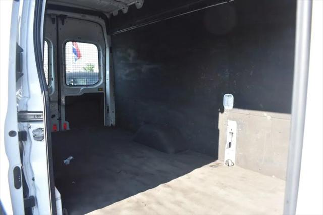 2015 Ford Transit Extended Length w/Sliding Side Door w/10360-lb GVWR