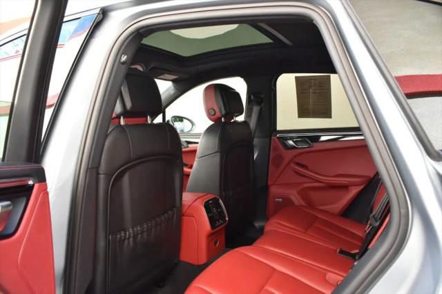 2020 Porsche Macan Base