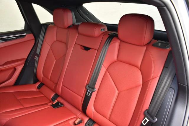 2020 Porsche Macan Base