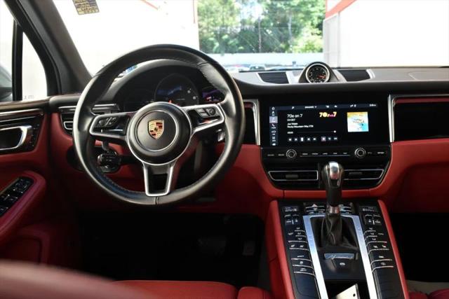 2020 Porsche Macan Base