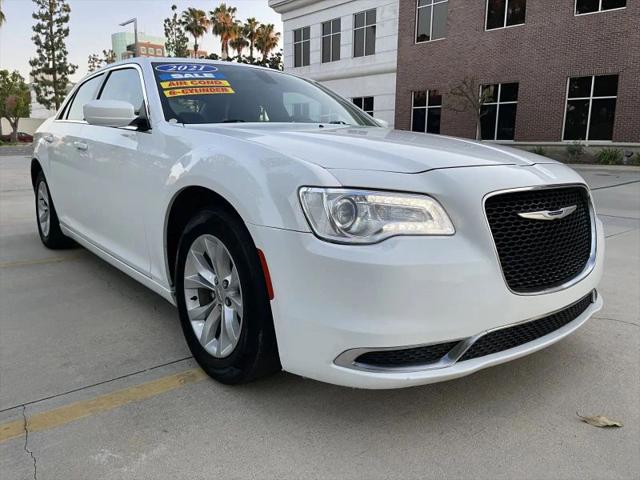 2021 Chrysler 300 Touring