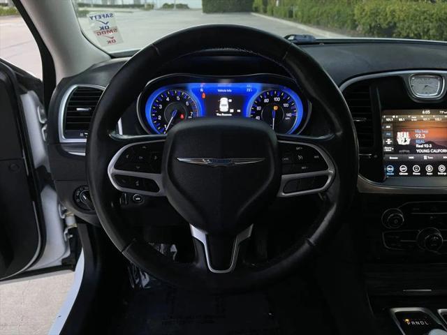 2021 Chrysler 300 Touring