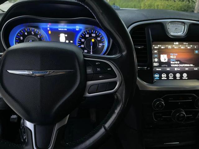 2021 Chrysler 300 Touring